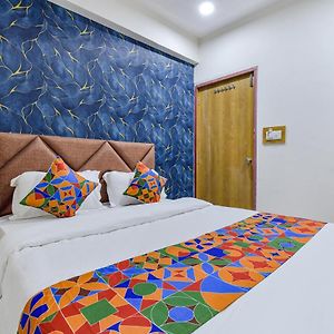 Green Tree Hotel
